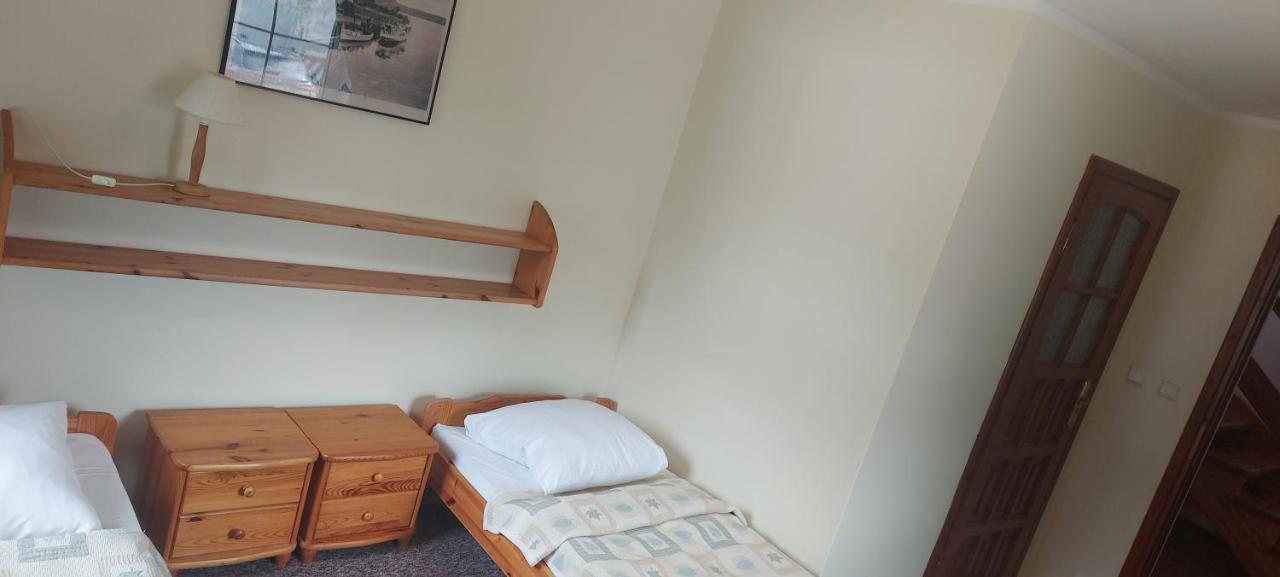 Pan Dom Pracy Tworczej W Wierzbie Wierzba Buitenkant foto